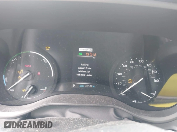2022 Toyota Sienna XLE with VIN 5TDYSKFC0NS049827, listed as a IAAI auction lot 41994431 with 42,102 mi miles and . Bid and sale history available at DreamBid. Image 7.
