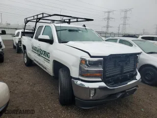 2018 Chevrolet Silverado 1500 LT with VIN 1GCVKREH1JZ382359, listed as a Copart auction lot 85260914 with 111,625 mi miles and Salvage Title. Bid and sale history available at carsss.com. Image 4.