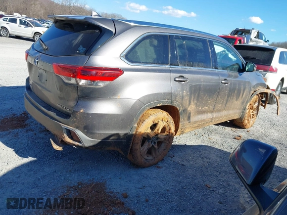 2017 Toyota Highlander Limited with VIN 5TDDZRFH7HS424700, listed as a IAAI auction lot 41637207 with 169,556 mi miles and . Bid and sale history available at DreamBid. Image 4.