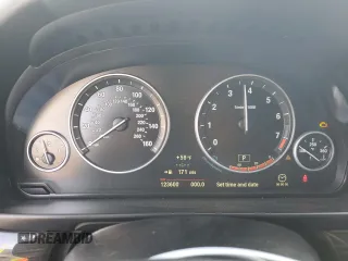 2013 BMW 5 Series 528i with VIN WBAXG5C58DDY37525, listed as a Copart auction lot 55680265 with 123,600 mi miles and Clean Title. Bid and sale history available at carsss.com. Image 9.