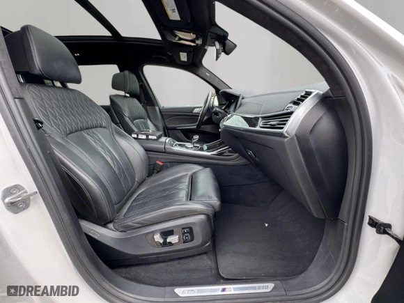 2020 BMW X7 xDrive40i with VIN 5UXCW2C04L9C21489, listed as a Copart auction lot 55080015 with 86,038 mi miles and Clean Title. Bid and sale history available at carsss.com. Image 5.