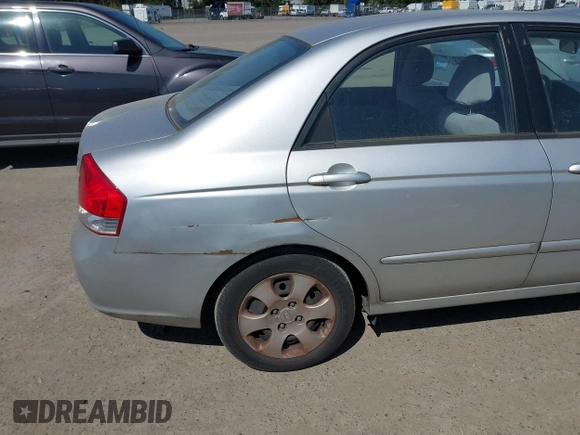 2008 Kia Spectra SX with VIN KNAFE121385520079, listed as a IAAI auction lot 42029299 with 138,835 mi miles. Bid and sale history available at carsss.com. Image 6.