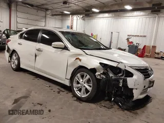 2013 Nissan Altima SV with VIN 1N4AL3AP6DC126690, listed as a IAAI auction lot 41738620 with 118,101 mi miles and . Bid and sale history available at DreamBid. Image 1.