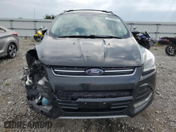 2013 Ford Escape Titanium with VIN 1FMCU0J90DUD84886, listed as a Copart auction lot 57292254 with 158,149 mi miles and Non repairable. Bid and sale history available at DreamBid. Image 5.