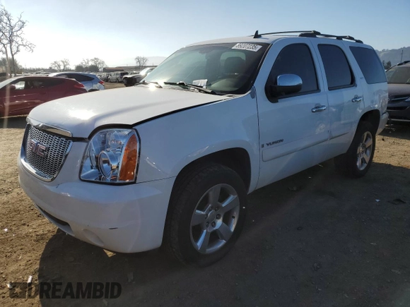 2008 GMC Yukon SLT 4SA z VIN 1GKFK13028J192313, wystawiony jako Copart lot #89207235 z przebiegiem 240 812 mil mil oraz Szkoda całkowita • Salvage title. Historia ofert i sprzedaży dostępna na DreamBid. Obrazek 1.