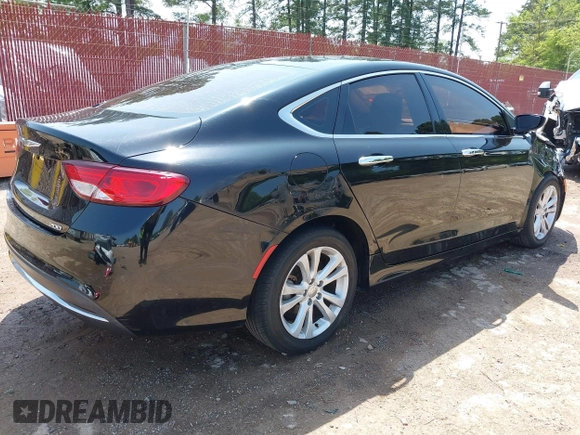 2015 Chrysler 200 Limited with VIN 1C3CCCABXFN661489, listed as a IAAI auction lot 41919598 with 169,131 mi miles. Bid and sale history available at carsss.com. Image 4.