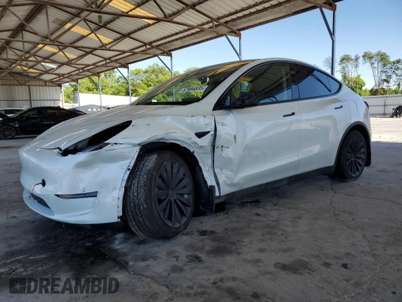2024 Tesla Model Y с VIN 7SAYGDED5RF086456, выставлен на аукционе Copart как лот 57994835 с пробегом Не указан миль и Списание • Salvage title. История ставок и продаж доступна на DreamBid. Изображение 1.