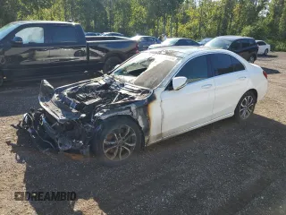 2018 Mercedes-Benz C 300 z VIN 55SWF4KB5JU270650, wystawiony jako Copart lot #67551414 z przebiegiem Nie podano mil oraz Nie do naprawy • Non repairable. Historia ofert i sprzedaży dostępna na DreamBid. Obrazek 1.