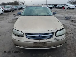 2004 Chevrolet Classic with VIN 1G1ND52F14M700223, listed as a Copart auction lot 83211884 with 247,529 mi miles and Salvage Title. Bid and sale history available at carsss.com. Image 5.