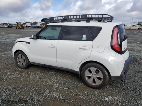 2014 Kia Soul with VIN KNDJN2A27E7745215, listed as a Copart auction lot 48112685 with 101,771 mi miles and Salvage Title. Bid and sale history available at carsss.com. Image 2.