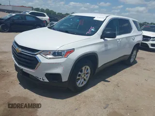 2020 Chevrolet Traverse LS z VIN 1GNERFKW0LJ144119, wystawiony jako IAAI lot #42561910 z przebiegiem 136 035 mil mil oraz . Historia ofert i sprzedaży dostępna na DreamBid. Obrazek 17.