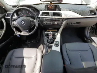 2015 BMW 3 Series 320i xDrive с VIN WBA3C3G57FNS74571, выставлен на аукционе Copart как лот 58059955 с пробегом 110 944 миль миль и Списание • Salvage title. История ставок и продаж доступна на DreamBid. Изображение 8.