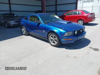 2006 Ford Mustang Standard with VIN 1ZVFT80N665227861, listed as a IAAI auction lot 42278070 with 227,927 mi miles and . Bid and sale history available at DreamBid. Image 1.