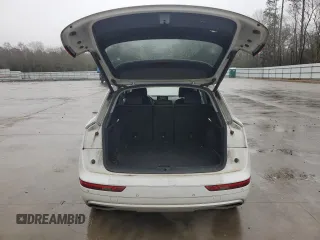 2020 Audi Q5 Premium Plus with VIN WA1BNAFYXL2013483, listed as a Copart auction lot 44373235 with 132,992 mi miles and Salvage Title. Bid and sale history available at carsss.com. Image 6.