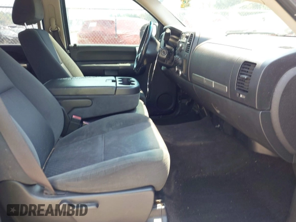 2009 Chevrolet Silverado 1500 LT with VIN 3GCEK23319G284183, listed as a IAAI auction lot 41993365 with 281,036 mi miles and . Bid and sale history available at DreamBid. Image 5.