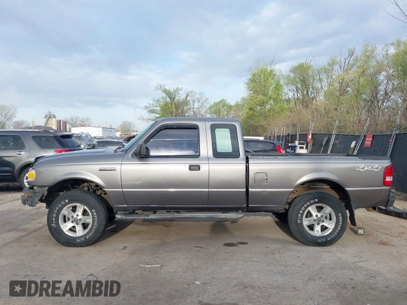 2006 Ford Ranger XLT with VIN 1FTZR45E76PA45591, listed as a IAAI auction lot 41973646 with 185,089 mi miles. Bid and sale history available at carsss.com. Image 15.