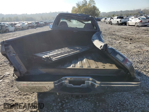 2002 Ford F-150 XL z VIN 2FTRF18W12CA41575, wystawiony jako Copart lot #75248554 z przebiegiem Nie podano mil oraz Szkoda całkowita • Salvage title. Historia ofert i sprzedaży dostępna na DreamBid. Obrazek 6.