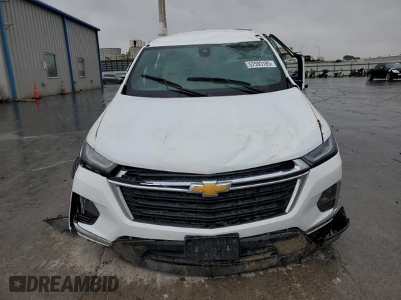 2023 Chevrolet Traverse LS z VIN 1GNERFKW3PJ343638, wystawiony jako Copart lot #57593185 z przebiegiem 20 270 mil mil oraz Szkoda całkowita • Salvage title. Historia ofert i sprzedaży dostępna na DreamBid. Obrazek 5.