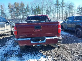 2015 GMC Sierra 2500HD Denali z VIN 1GT120E8XFF188285, wystawiony jako IAAI lot #41586993 z przebiegiem 141 691 mil mil oraz . Historia ofert i sprzedaży dostępna na DreamBid. Obrazek 17.