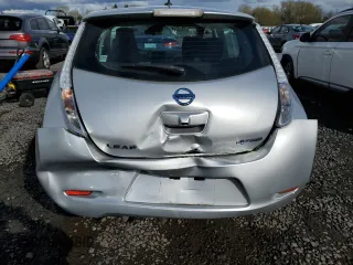 2015 Nissan LEAF SV with VIN 1N4AZ0CPXFC313458, listed as a Copart auction lot 50556295 with 85,231 mi miles and Salvage Title. Bid and sale history available at carsss.com. Image 6.