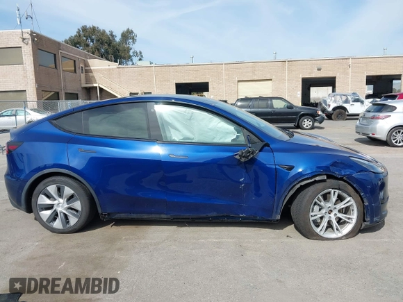 2020 Tesla Model Y Long Range with VIN 5YJYGDEE1LF006227, listed as a IAAI auction lot 42100833 with 49,761 mi miles and . Bid and sale history available at DreamBid. Image 14.