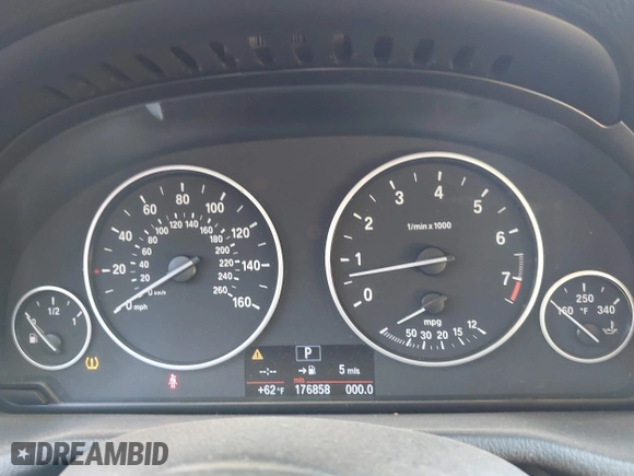 2011 BMW X3 28i with VIN 5UXWX5C53BL707913, listed as a IAAI auction lot 41922395 with 176,858 mi miles. Bid and sale history available at carsss.com. Image 7.