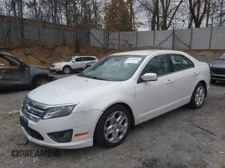 2011 Ford Fusion SE with VIN 3FAHP0HA4BR200111, listed as a IAAI auction lot 41843044 with 163,784 mi miles. Bid and sale history available at carsss.com. Image 18.