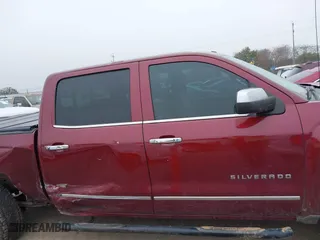 2015 Chevrolet Silverado 1500 LTZ with VIN 3GCUKSECXFG325673, listed as a IAAI auction lot 41585675 with 253,364 mi miles. Bid and sale history available at carsss.com. Image 13.
