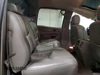 2005 Chevrolet Avalanche Z71 with VIN 3GNEK12Z25G185227, listed as a Copart auction lot 79913834 with 201,102 mi miles and Salvage Title. Bid and sale history available at DreamBid. Image 11.