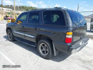 2005 GMC Yukon SLT with VIN 1GKEC13T25J178152, listed as a IAAI auction lot 41685936 with 226,765 mi miles. Bid and sale history available at carsss.com. Image 3.