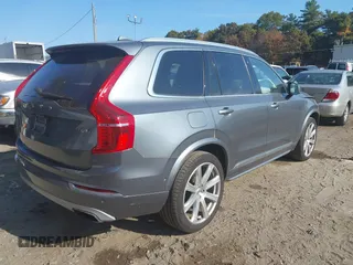 2017 Volvo XC90 Inscription with VIN YV4A22PL3H1179969, listed as a IAAI auction lot 40649647 with 122,400 mi miles. Bid and sale history available at carsss.com. Image 4.