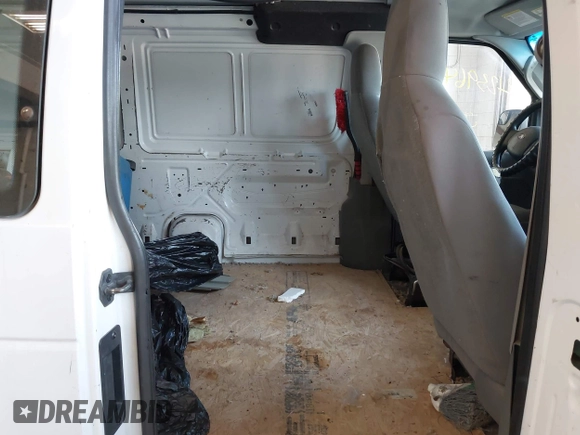 2013 Ford Econoline Cargo Commercial с VIN 1FTSS3EL0DDA86867, выставлен на аукционе IAAI как лот 42396449 с пробегом 336 057 миль миль и . История ставок и продаж доступна на DreamBid. Изображение 8.