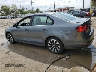 2015 Volkswagen Jetta Sedan Hybrid SEL Premium with VIN 3VW637AJ0FM314252, listed as a Copart auction lot 45937674 with 89,847 mi miles. Bid and sale history available at carsss.com. Image 2.