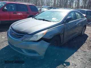 2011 Hyundai Sonata GLS with VIN 5NPEB4AC1BH072086, listed as a IAAI auction lot 41886576 with Not Provided miles and . Bid and sale history available at carsss.com. Image 2.