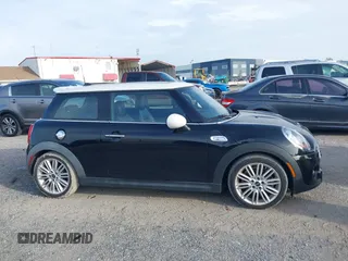 2016 MINI Hardtop S with VIN WMWXP7C53G2A42932, listed as a IAAI auction lot 42461469 with 76,038 mi miles and . Bid and sale history available at DreamBid. Image 13.