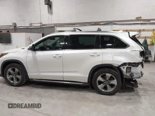 2018 Toyota Highlander Limited z VIN 5TDDZRFH3JS827093, wystawiony jako IAAI lot #42181696 z przebiegiem 63 396 mil mil oraz . Historia ofert i sprzedaży dostępna na DreamBid. Obrazek 15.