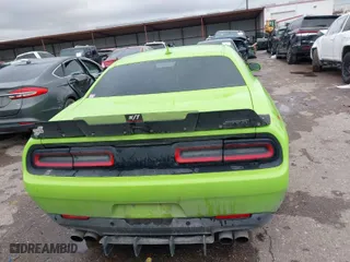 2015 Dodge Challenger SRT 392 with VIN 2C3CDZDJ3FH720636, listed as a IAAI auction lot 41285219 with 149,706 mi miles. Bid and sale history available at carsss.com. Image 16.