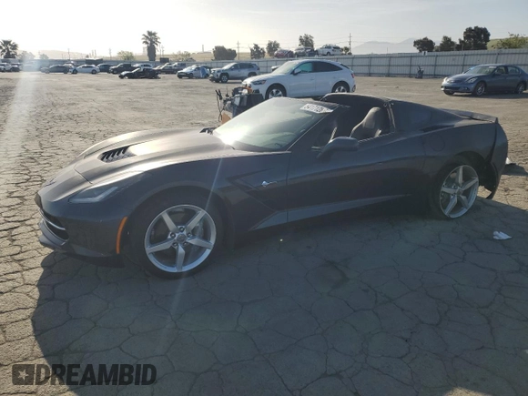 2015 Chevrolet Corvette 1LT z VIN 1G1YB2D77F5112539, wystawiony jako Copart lot #54171285 z przebiegiem 65 575 mil mil oraz Szkoda całkowita • Salvage title. Historia ofert i sprzedaży dostępna na DreamBid. Obrazek 1.