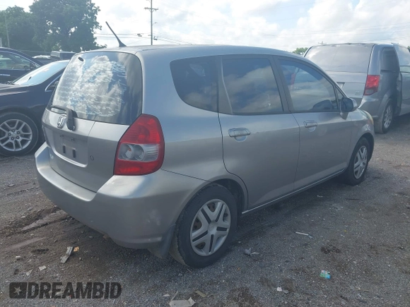 2007 Honda Fit с VIN JHMGD38407S026705, выставлен на аукционе IAAI как лот 42558173 с пробегом 194 567 миль миль и . История ставок и продаж доступна на DreamBid. Изображение 4.