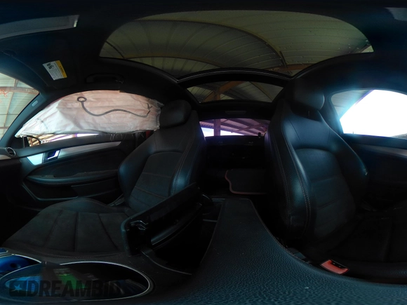 2014 Mercedes-Benz C 250 с VIN WDDGJ4HBXEG289823, выставлен на аукционе IAAI как лот 42344530 с пробегом 122 670 миль миль и . История ставок и продаж доступна на DreamBid. Изображение 18.