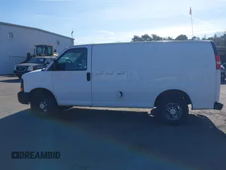 2012 Chevrolet Express Cargo Van with VIN 1GCWGFCA1C1156995, listed as a IAAI auction lot 36881076 with 212,274 mi miles. Bid and sale history available at carsss.com. Image 14.