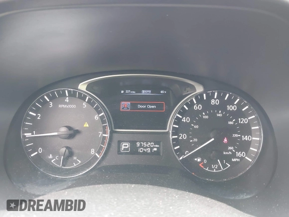 2013 Nissan Pathfinder SV with VIN 5N1AR2MM1DC674970, listed as a IAAI auction lot 42048731 with 97,520 mi miles. Bid and sale history available at carsss.com. Image 7.