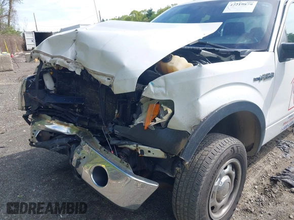 2012 Ford F-150 XL z VIN 1FTEX1EM8CFC10317, wystawiony jako IAAI lot #42219879 z przebiegiem 140 224 mil mil oraz . Historia ofert i sprzedaży dostępna na DreamBid. Obrazek 6.