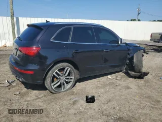 2015 Audi SQ5 Premium Plus with VIN WA1CGAFP0FA012195, listed as a Copart auction lot 69400444 with 0 mi miles and Salvage Title. Bid and sale history available at carsss.com. Image 3.
