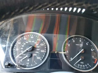 2010 BMW M3 with VIN WBSPM9C57AE202037, listed as a Copart auction lot 88361395 with 0 mi miles and Salvage Title. Bid and sale history available at carsss.com. Image 9.