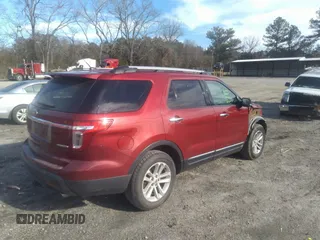 2014 Ford Explorer XLT with VIN 1FM5K7D89EGB61398, listed as a IAAI auction lot 41652715 with 180,785 mi miles. Bid and sale history available at carsss.com. Image 4.
