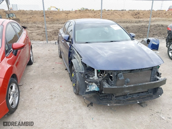 2018 Kia Optima S with VIN 5XXGT4L3XJG188920, listed as a IAAI auction lot 41433493 with 129,639 mi miles. Bid and sale history available at carsss.com. Image 1.