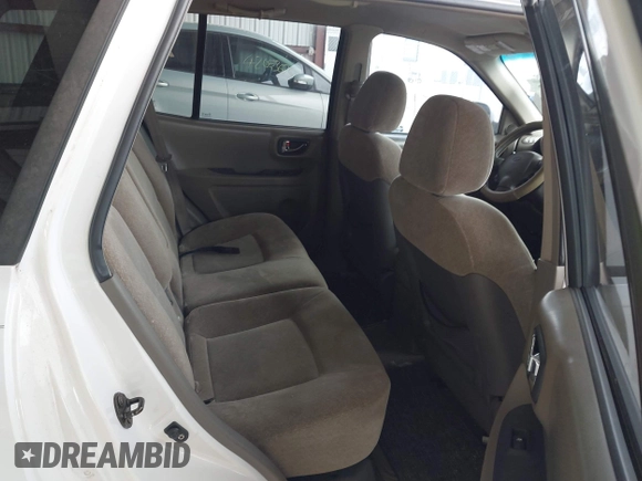 2004 Hyundai Santa Fe GLS with VIN KM8SC13D34U677767, listed as a IAAI auction lot 42054372 with 192,204 mi miles. Bid and sale history available at carsss.com. Image 8.