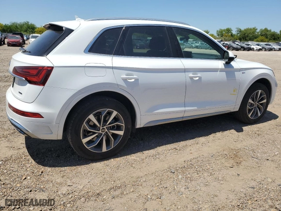 2024 Audi Q5 S line Premium with VIN WA1GAAFY9R2143457, listed as a Copart auction lot 51952465 with 1,480 mi miles and Salvage Title. Bid and sale history available at carsss.com. Image 3.