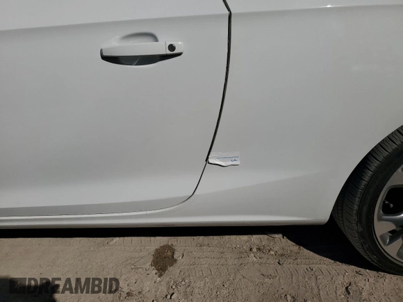 2018 Buick Cascada Premium with VIN W04WH3N50JG040347, listed as a Copart auction lot 80053394 with Not provided miles and Non repairable. Bid and sale history available at DreamBid. Image 12.